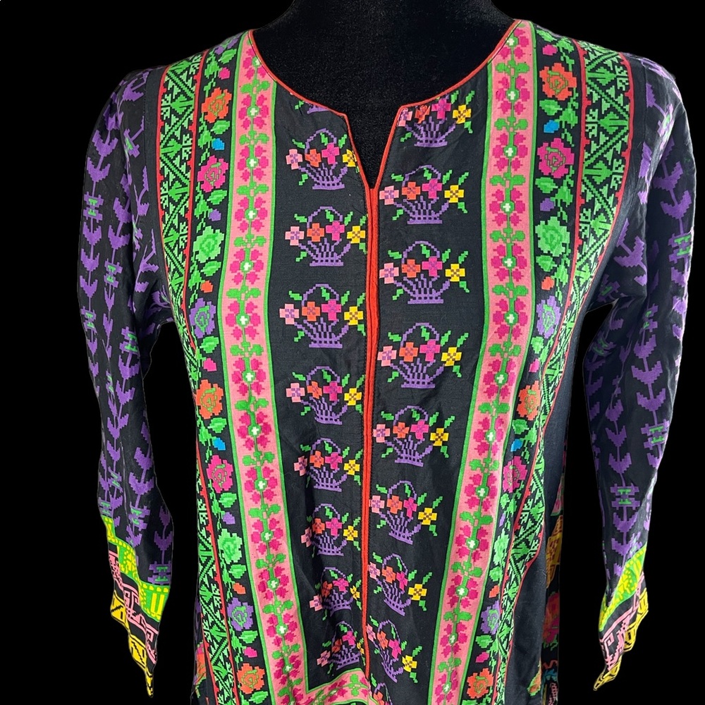 Nisha Fashion Long sleeves colorful Bohemian print long tunic top - Picture 7 of 12